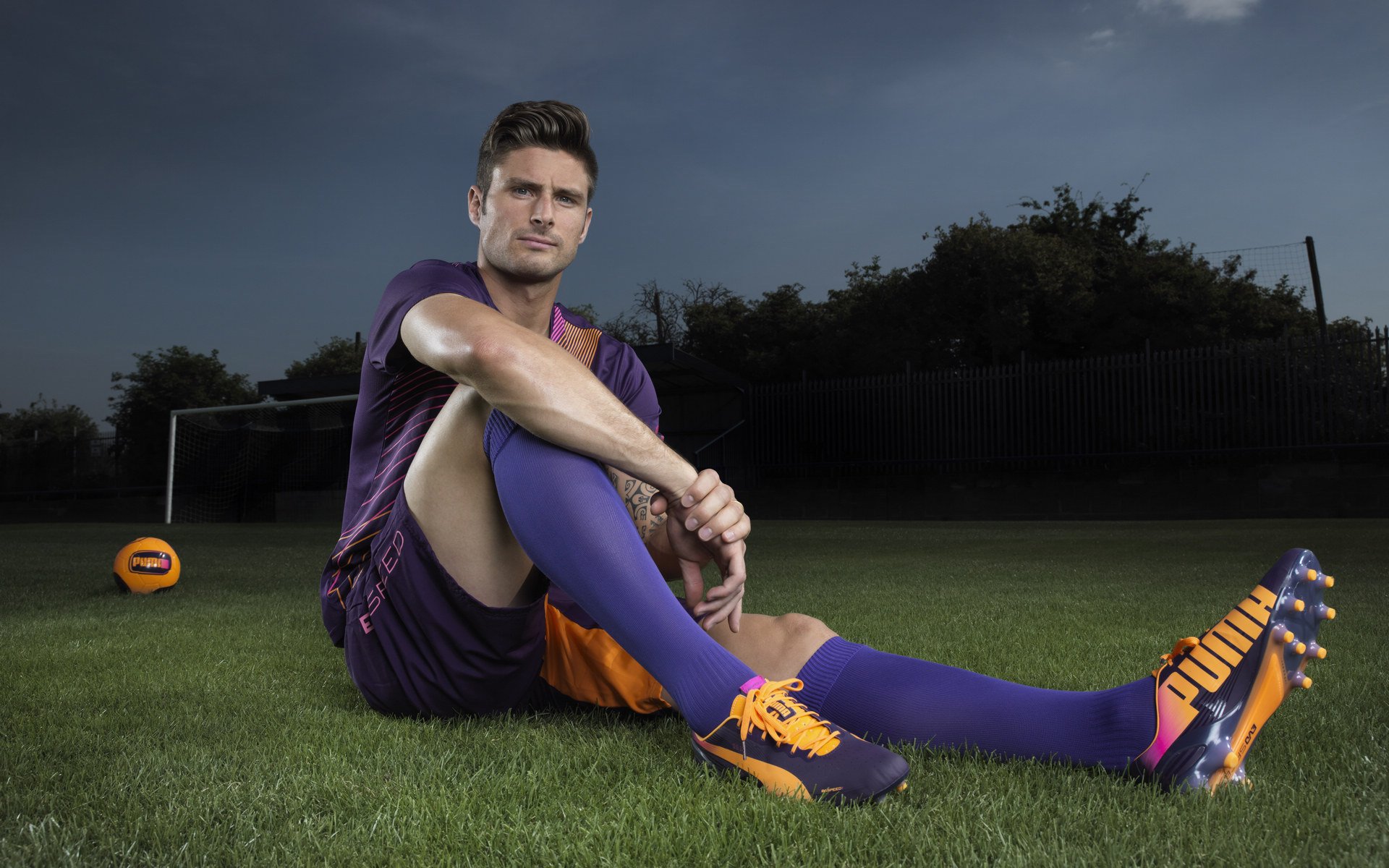 乐鱼电竞在线平台-五大联赛是否优先培养多面球员适应密集赛程，五大联赛推荐